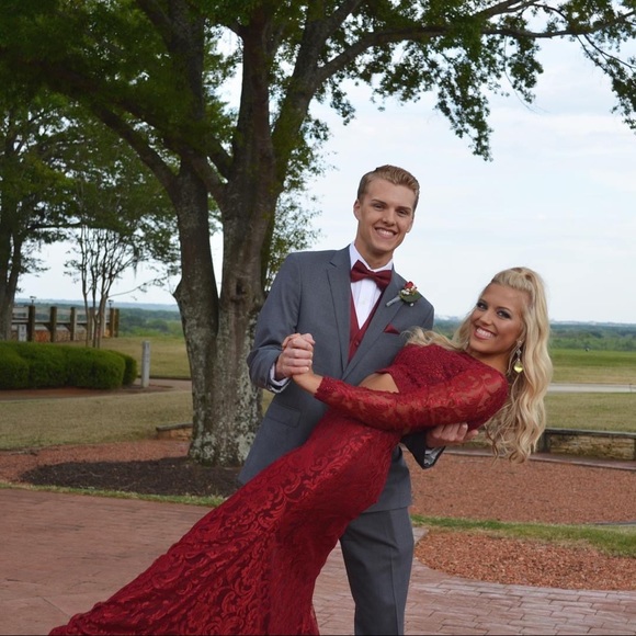 Size 6 Prom dress - Picture 4 of 5